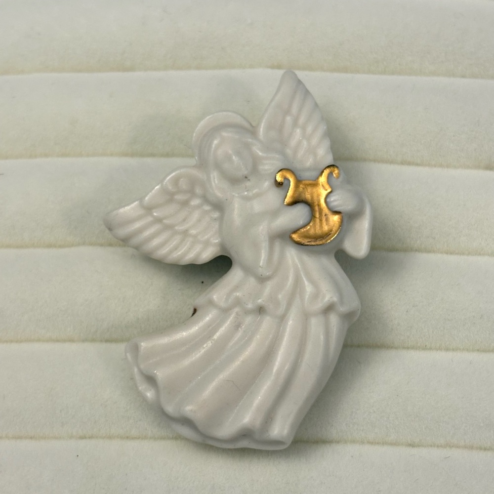 Vintage Lenox Brooch Pin White Angel Golden Harp Lyre Estate Wedding Christmas